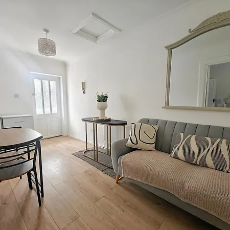 The Curragh Studio 公寓 The Curragh